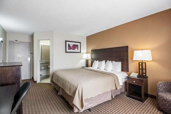  - Quality Inn Jackson - I-40, Exit 80
