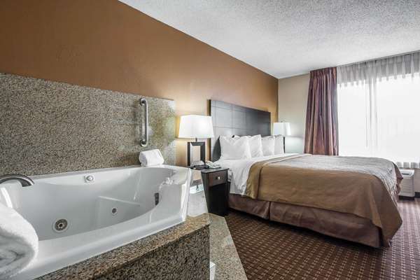  - Quality Inn Jackson - I-40, Exit 80