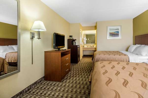  - Quality Inn Lebanon - I-40, Exit 238