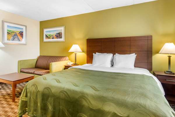 Suite - Quality Inn Lebanon - I-40, Exit 238