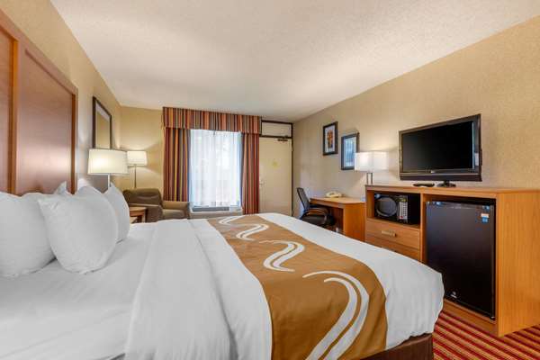 - Quality Inn Wilma Rudolph Blvd Clarksville - I-24, Exit 4