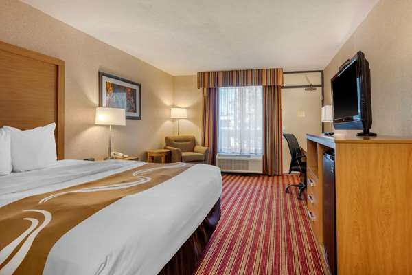  - Quality Inn Wilma Rudolph Blvd Clarksville - I-24, Exit 4