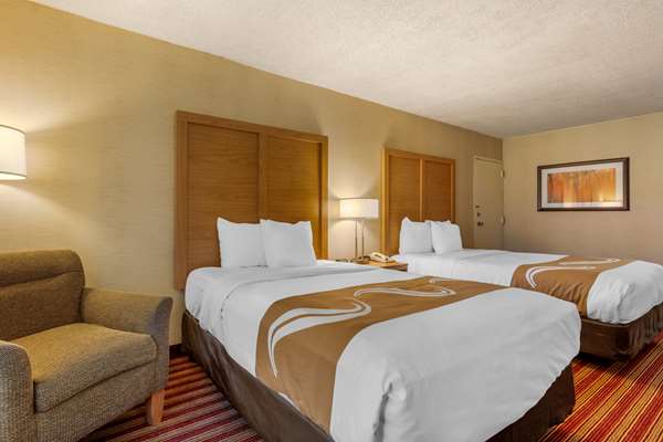  - Quality Inn Wilma Rudolph Blvd Clarksville - I-24, Exit 4