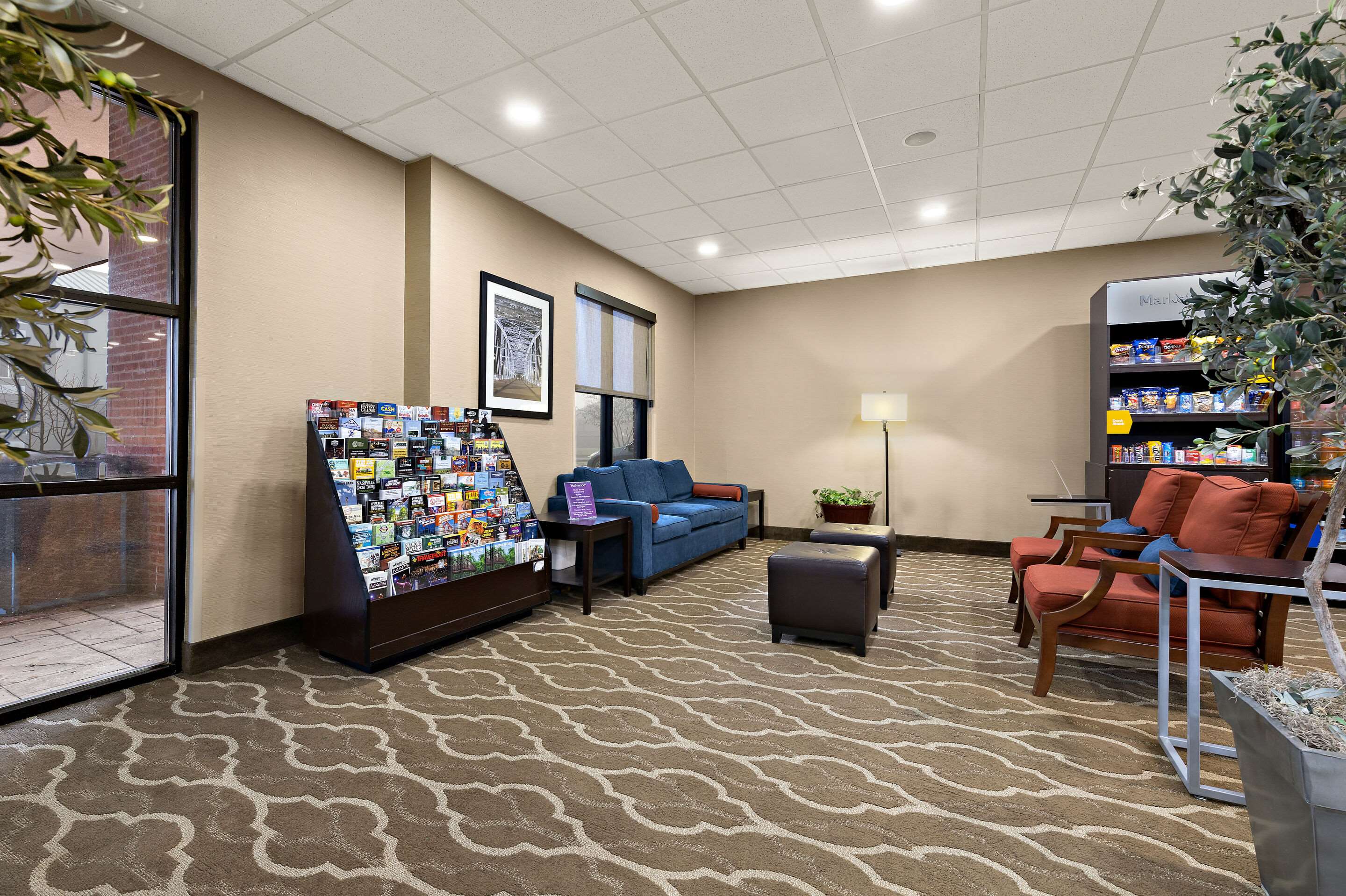Hotel lobby | Comfort Suites Nashville