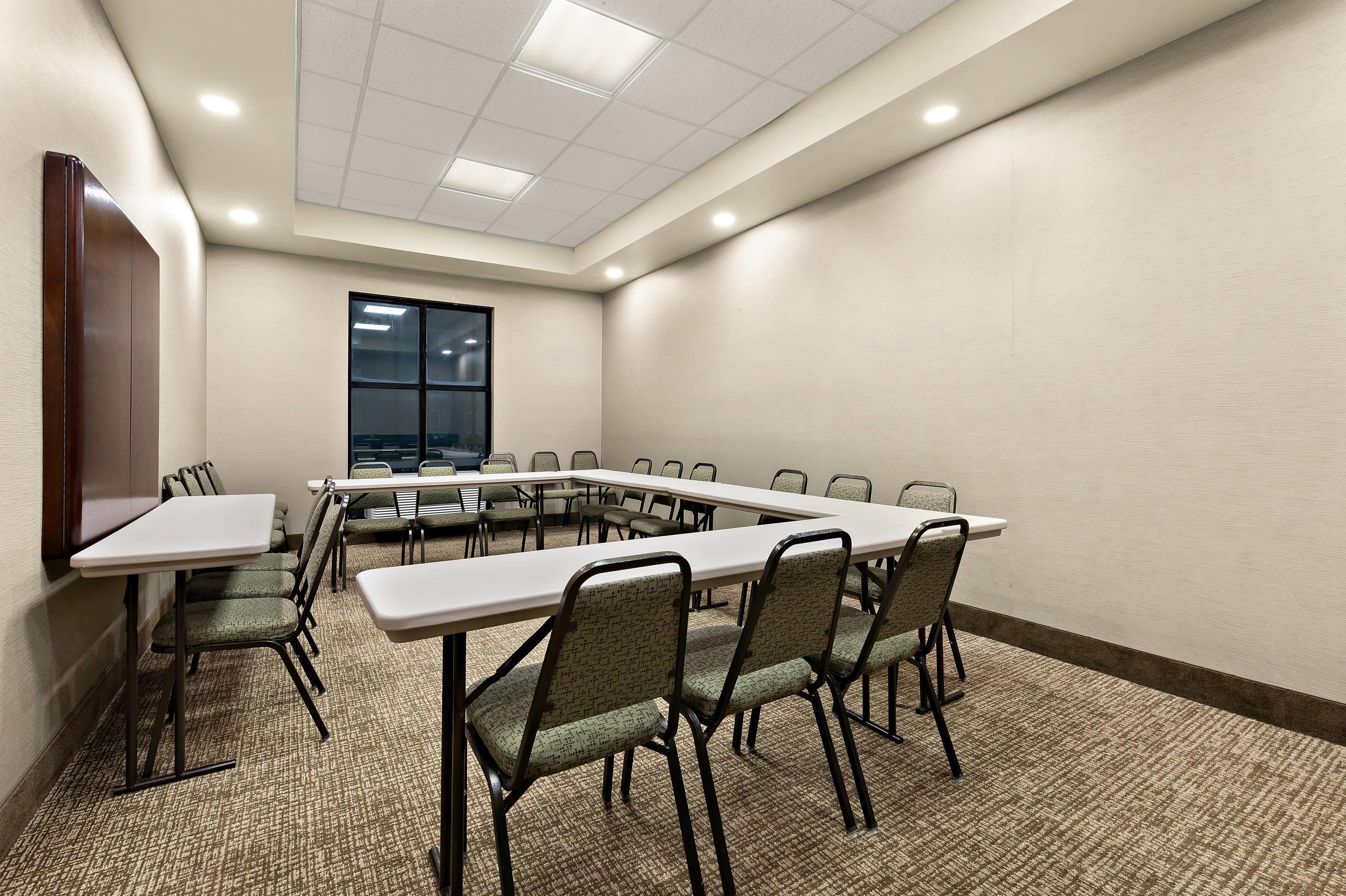 Meeting room | Comfort Suites Nashville near Percy Priest Lake