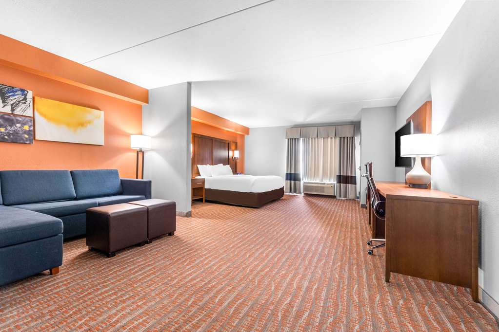COMFORT SUITES JACKSON I-40-guestroom-Guest Room,Suite,On-Site.jpg