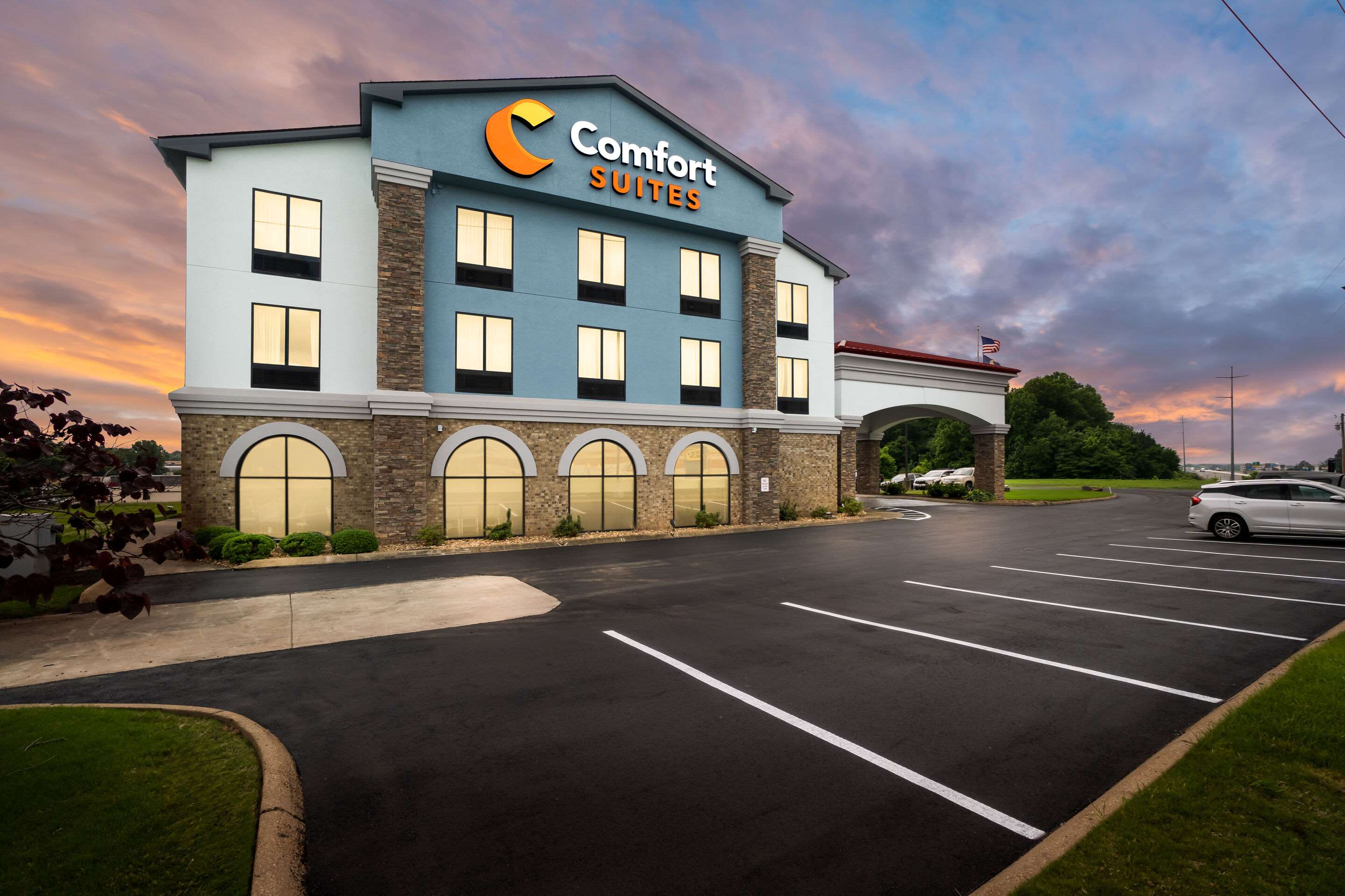 Twilight | Comfort Suites Jackson I-40
