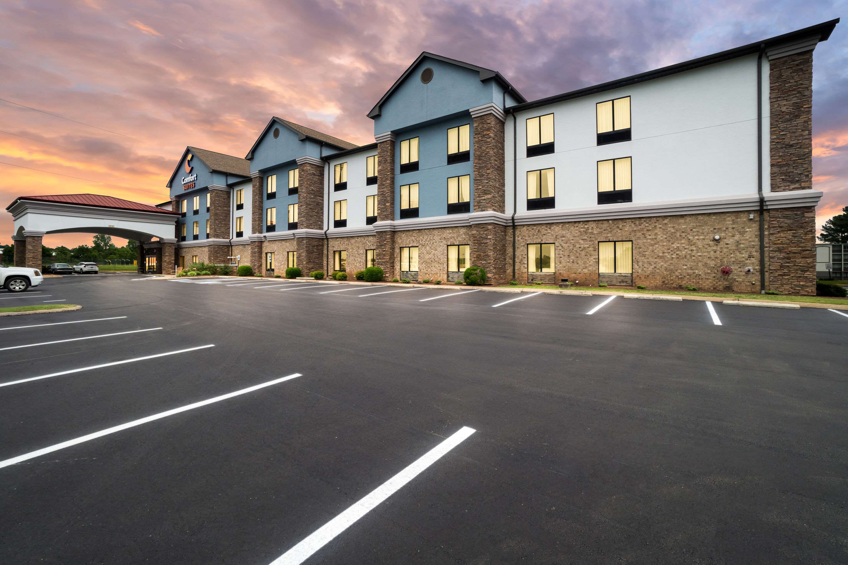 Twilight | Comfort Suites Jackson I-40