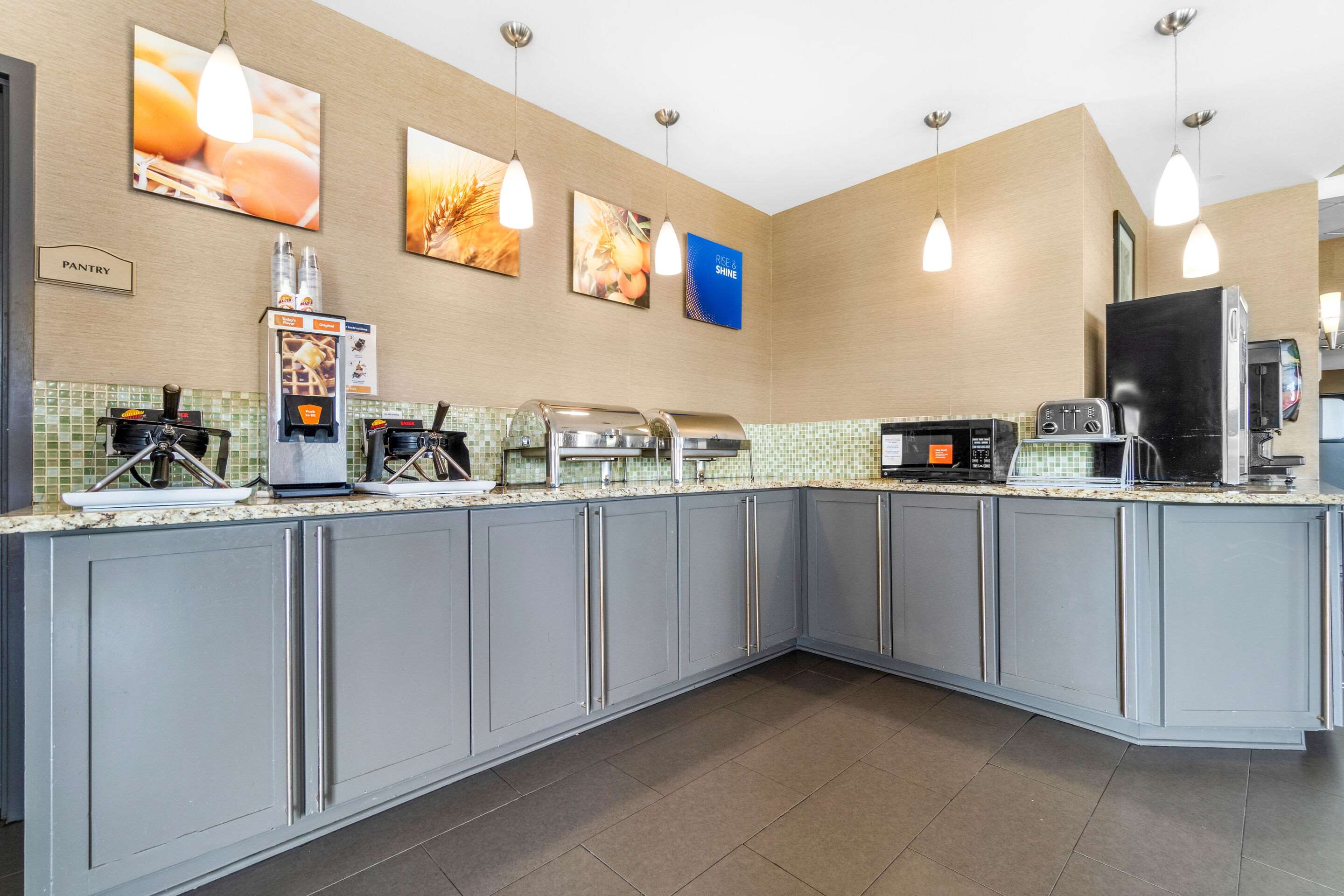 Breakfast counter | Comfort Suites Jackson I-40