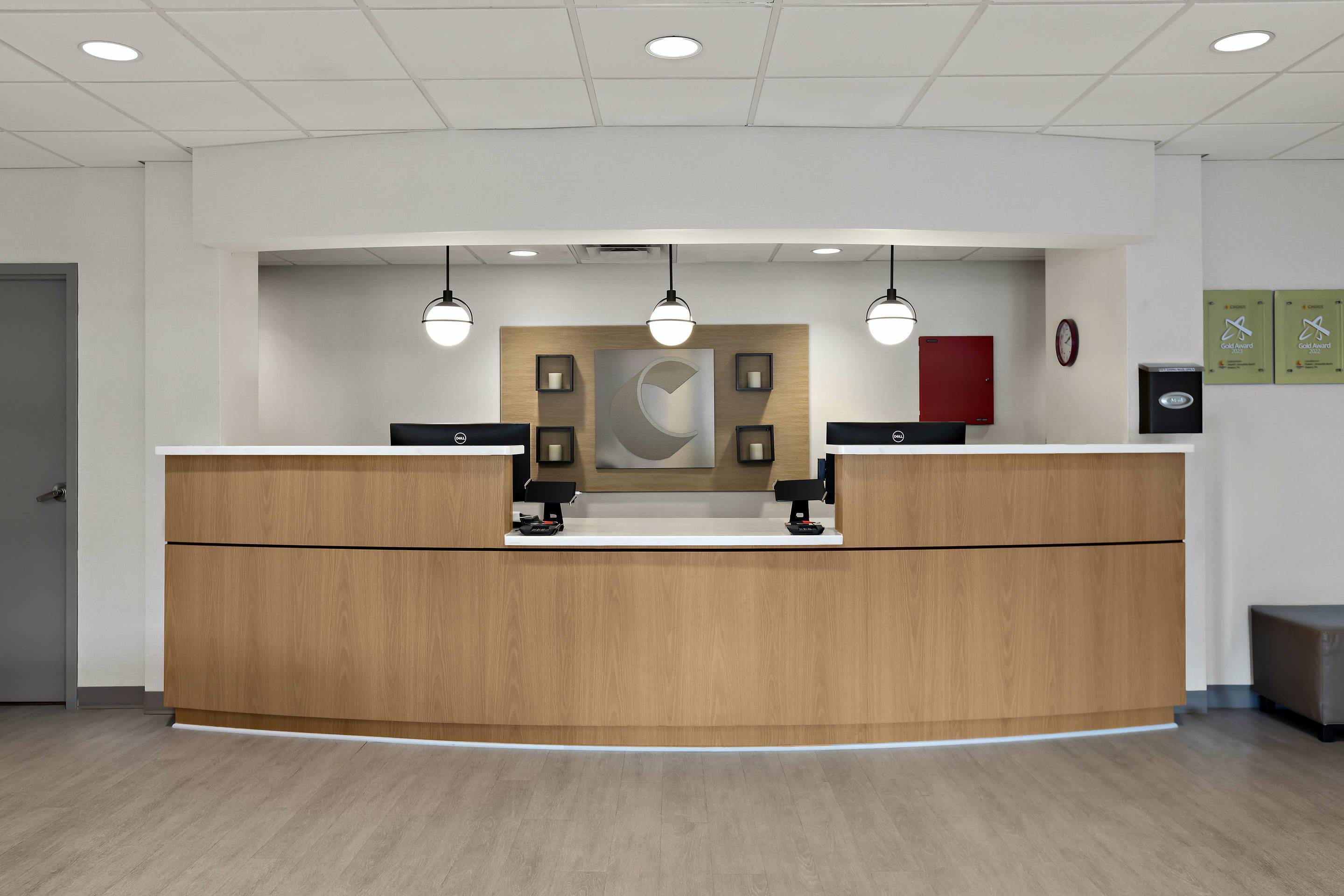 Front desk | Comfort Inn Powell - Knoxville North