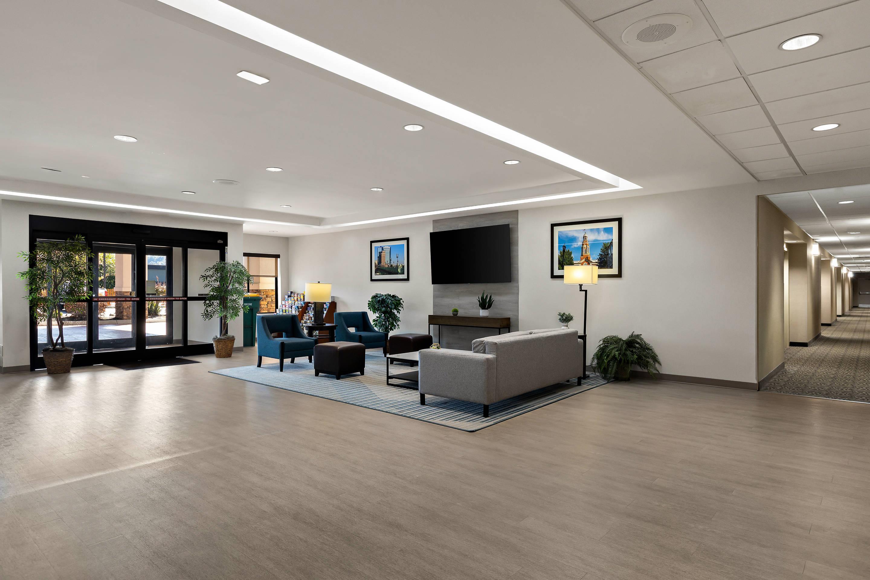Hotel lobby | Comfort Inn Powell - Knoxville North
