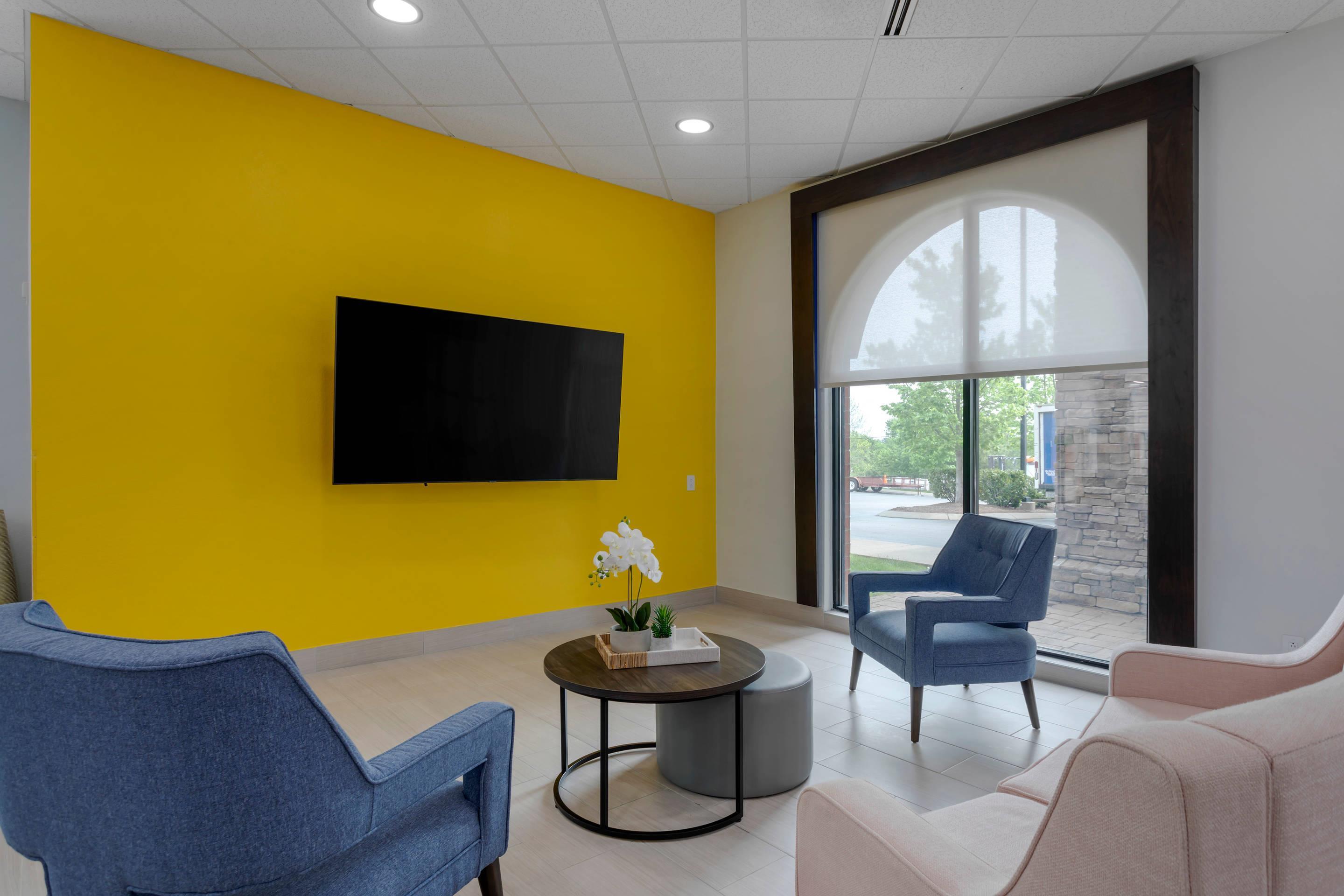 Lobby with sitting area