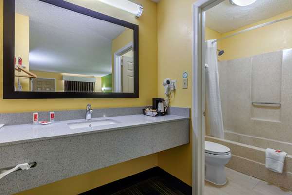  - Econo Lodge East Nashville - I-40, Exit 219