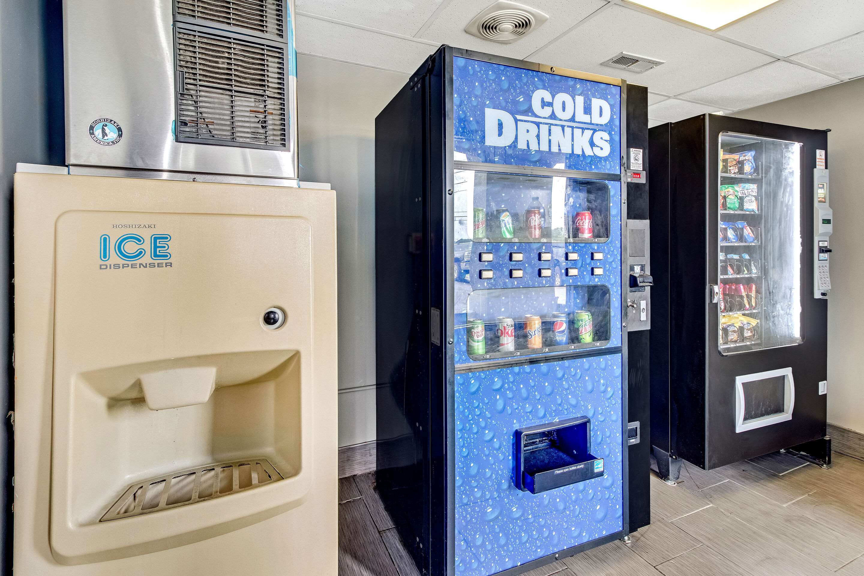 Hotel vending area | Quality Inn