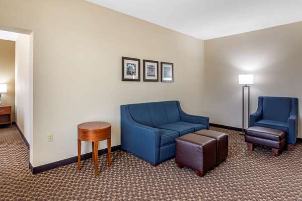 Suite - Comfort Inn & Suites Atoka