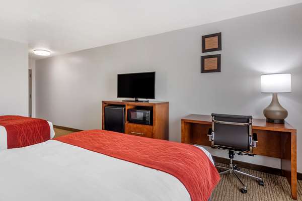  - Comfort Inn Brownsville - I-40, Exit 56