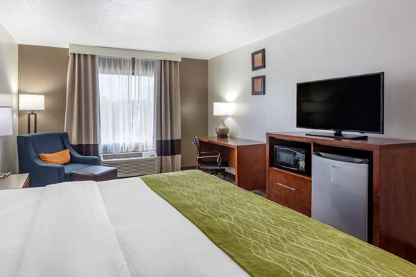  - Comfort Inn Brownsville - I-40, Exit 56