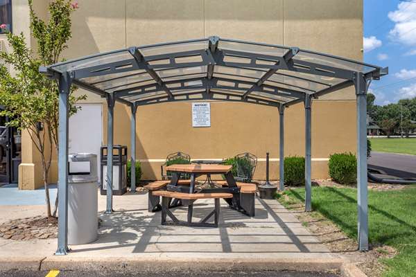  - Comfort Inn Brownsville - I-40, Exit 56