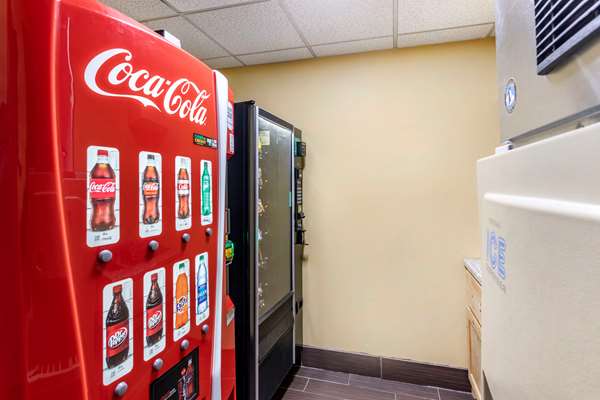  - Comfort Inn Brownsville - I-40, Exit 56