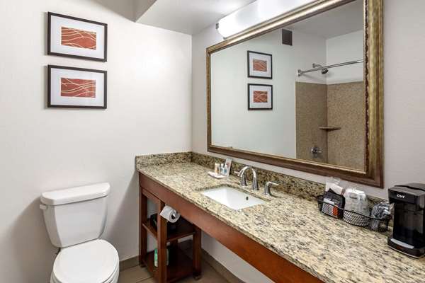  - Comfort Inn Brownsville - I-40, Exit 56