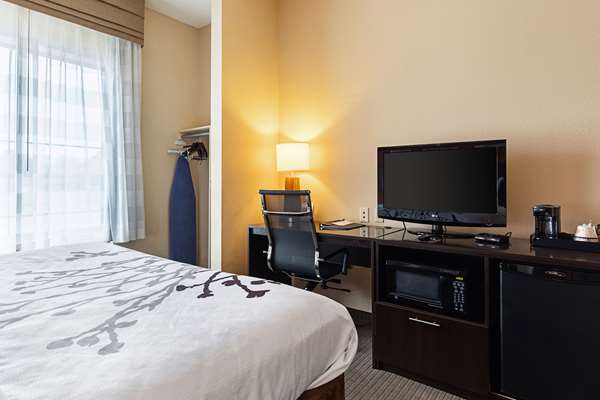  - Sleep Inn & Suites Dyersburg