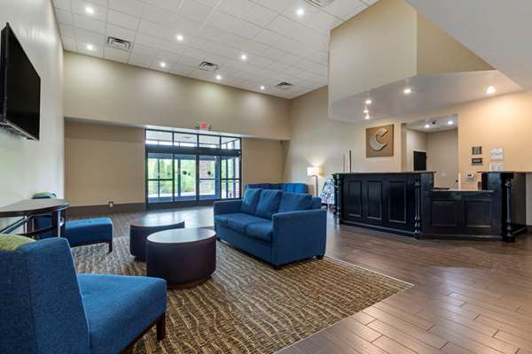  - Comfort Suites Kingsport - I-26, Exit 4