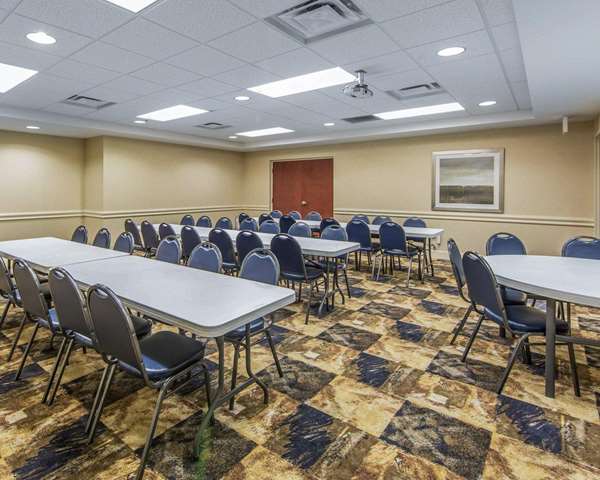  - Clarion Hotel Pigeon Forge