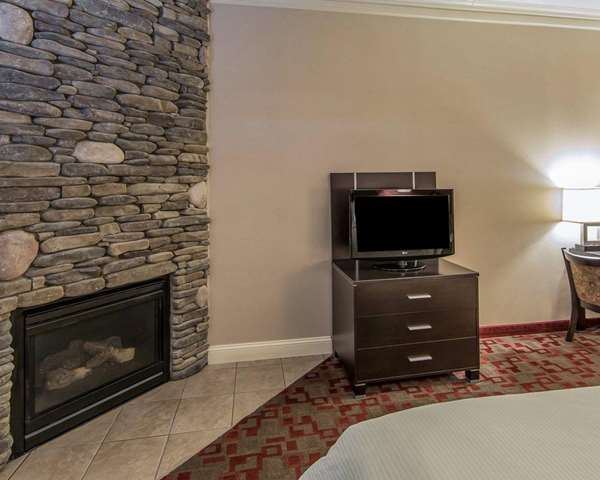  - Clarion Hotel Pigeon Forge