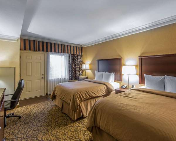  - Clarion Hotel Pigeon Forge