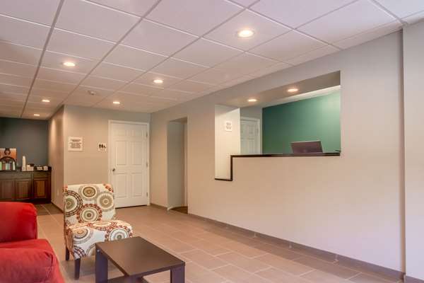  - Econo Lodge East Ridge - I-75, Exit 1