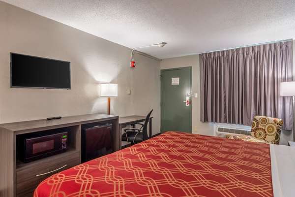  - Econo Lodge East Ridge - I-75, Exit 1