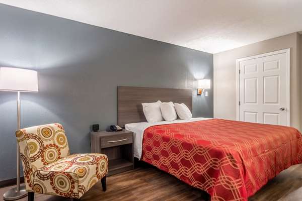  - Econo Lodge East Ridge - I-75, Exit 1