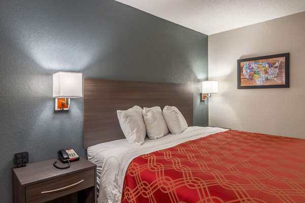  - Econo Lodge East Ridge - I-75, Exit 1