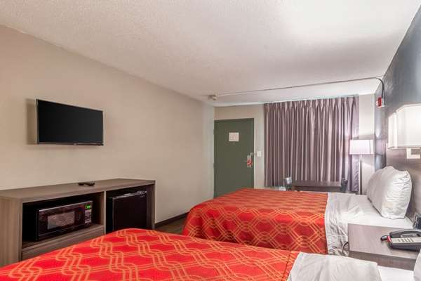  - Econo Lodge East Ridge - I-75, Exit 1