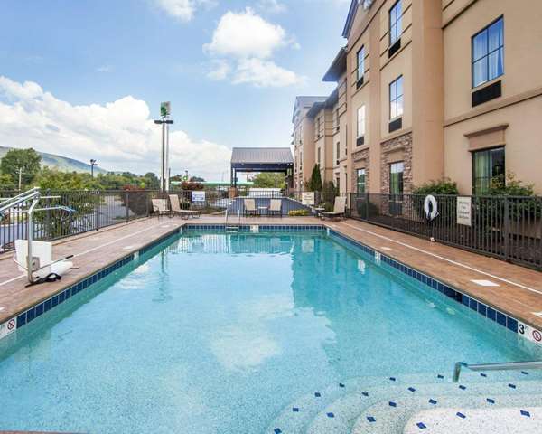 Pool - Comfort Inn Harriman - I-40, Exit 347