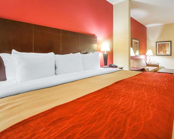 Suite - Comfort Inn Harriman - I-40, Exit 347