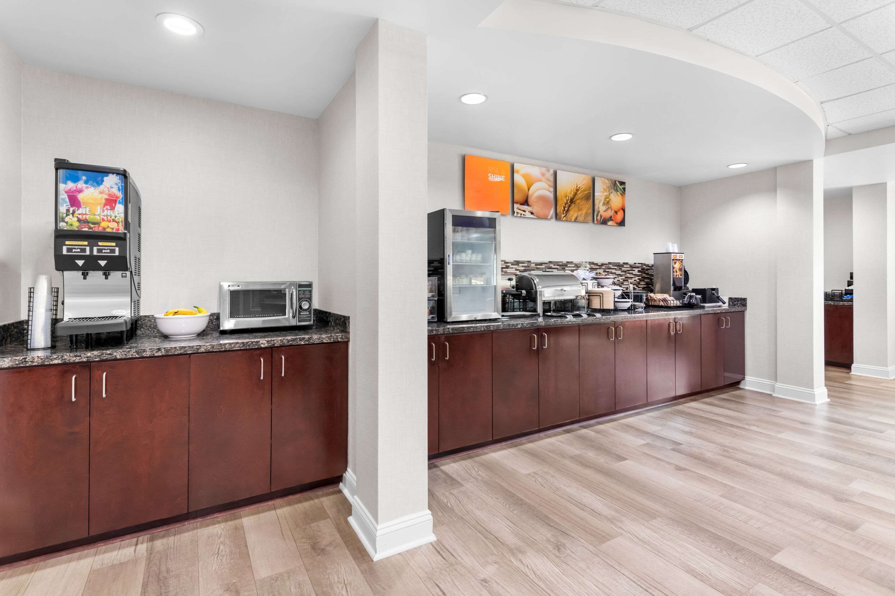 Breakfast area