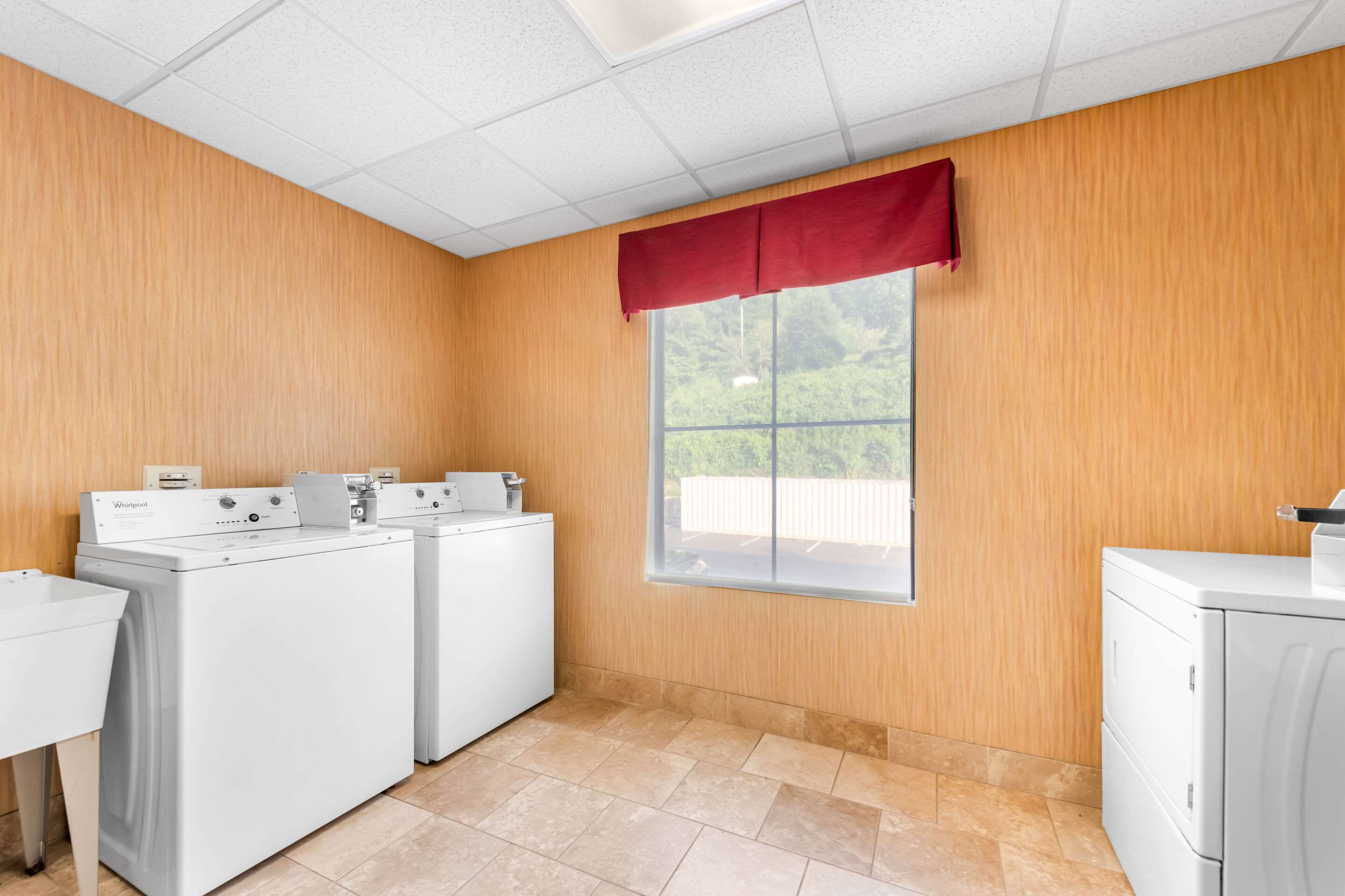 Guest laundry facilities