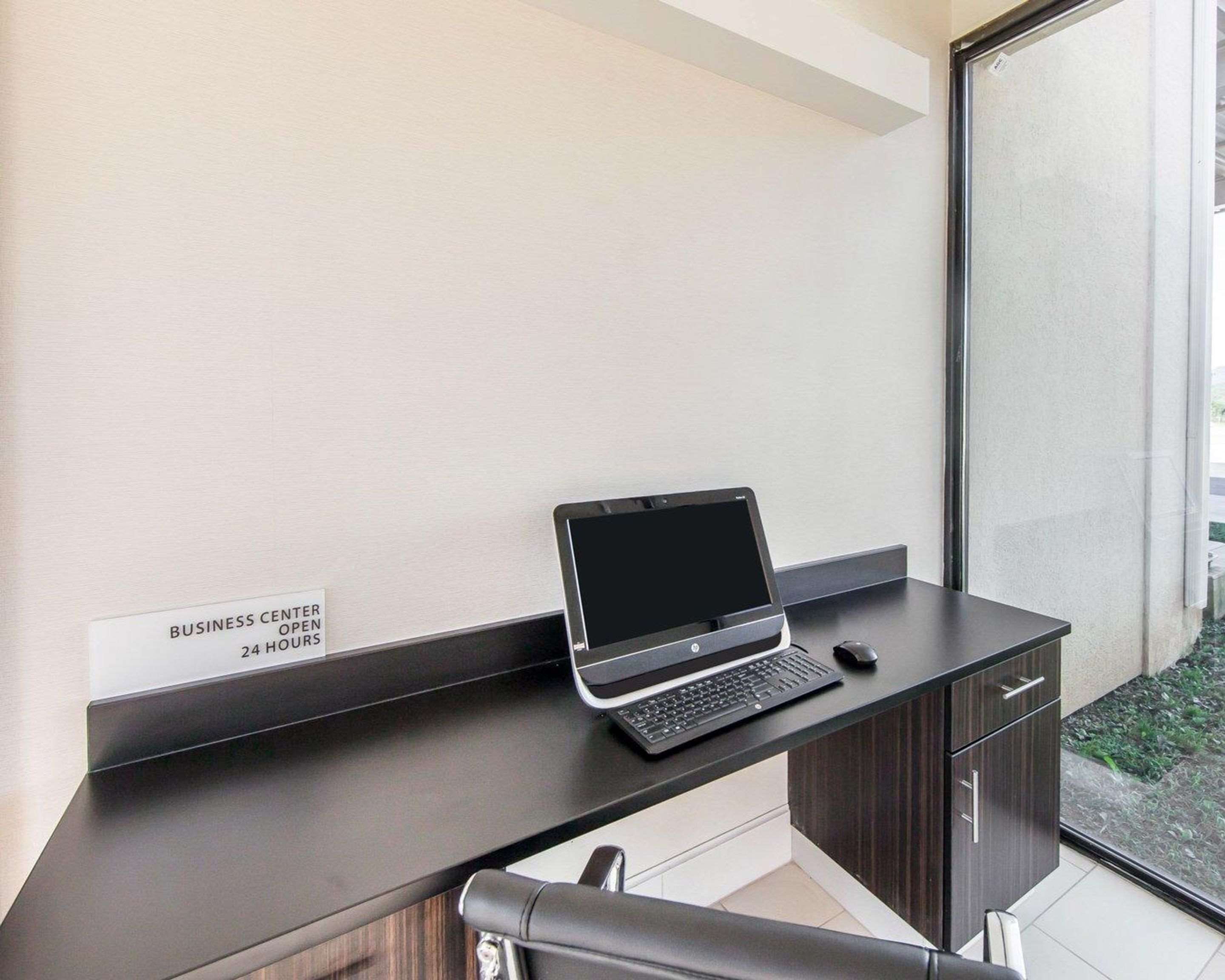 Business center with free wireless Internet access