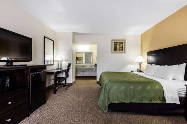 Suite - Quality Inn Tullahoma