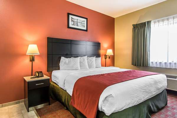 Suite - Quality Inn & Suites La Vergne - I-24, Exit 64