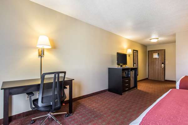  - Quality Inn & Suites La Vergne - I-24, Exit 64