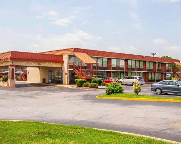 Exterior view - Econo Lodge Dyersburg - I-155, Exit 13