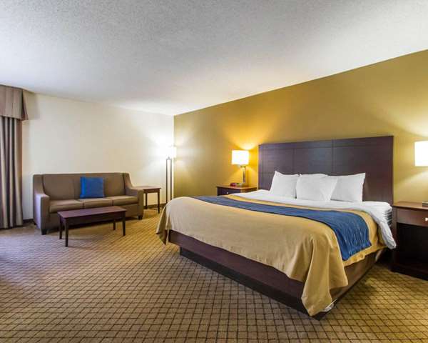 Suite - Quality Inn Clarksville - I-24, Exit 11