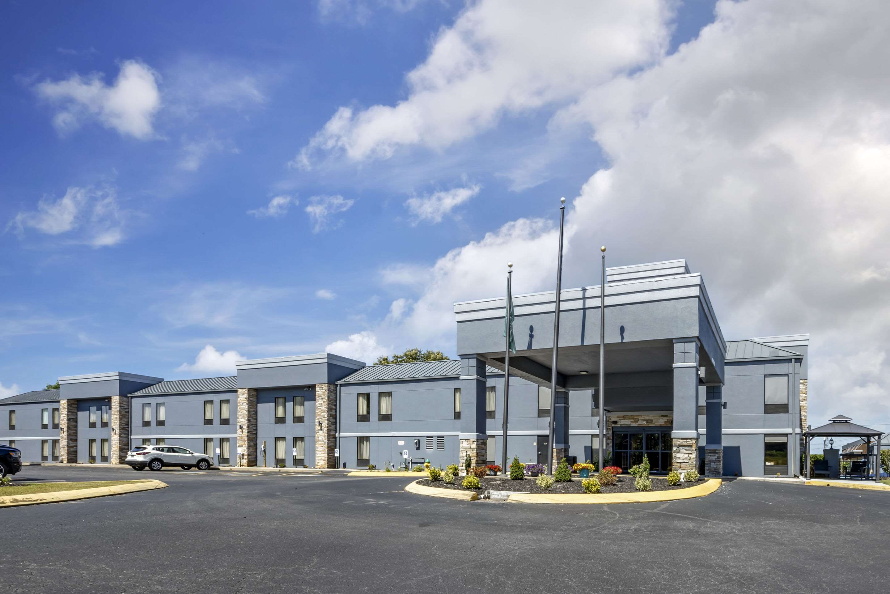 Hotel exterior | Quality Inn