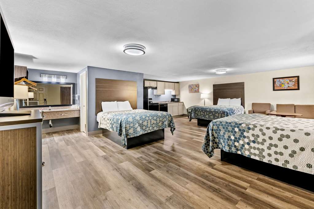 ECONO LODGE KINGSPORT EAST-guestroom-Guest Room,Suite,On-Site.jpg