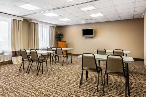 - Comfort Inn & Suites Airport Memphis - I-240, Exit 20