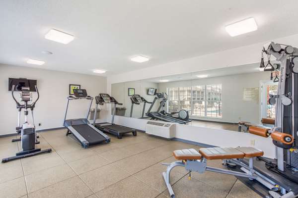 Fitness/ Exercise Room - Quality Inn Gallatin