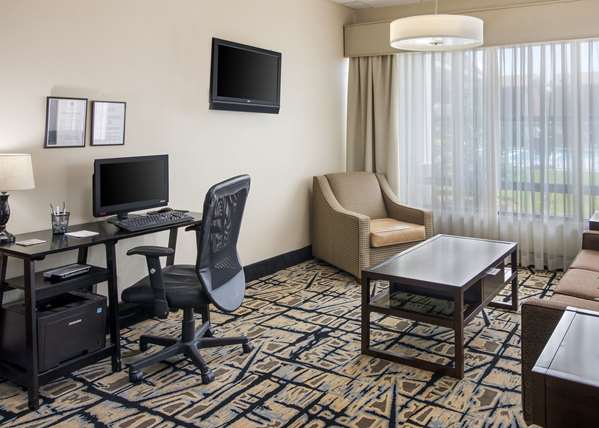 Conference Area - Clarion Inn Cleveland - I-75, Exit 27
