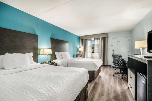  - Clarion Inn Cleveland - I-75, Exit 27